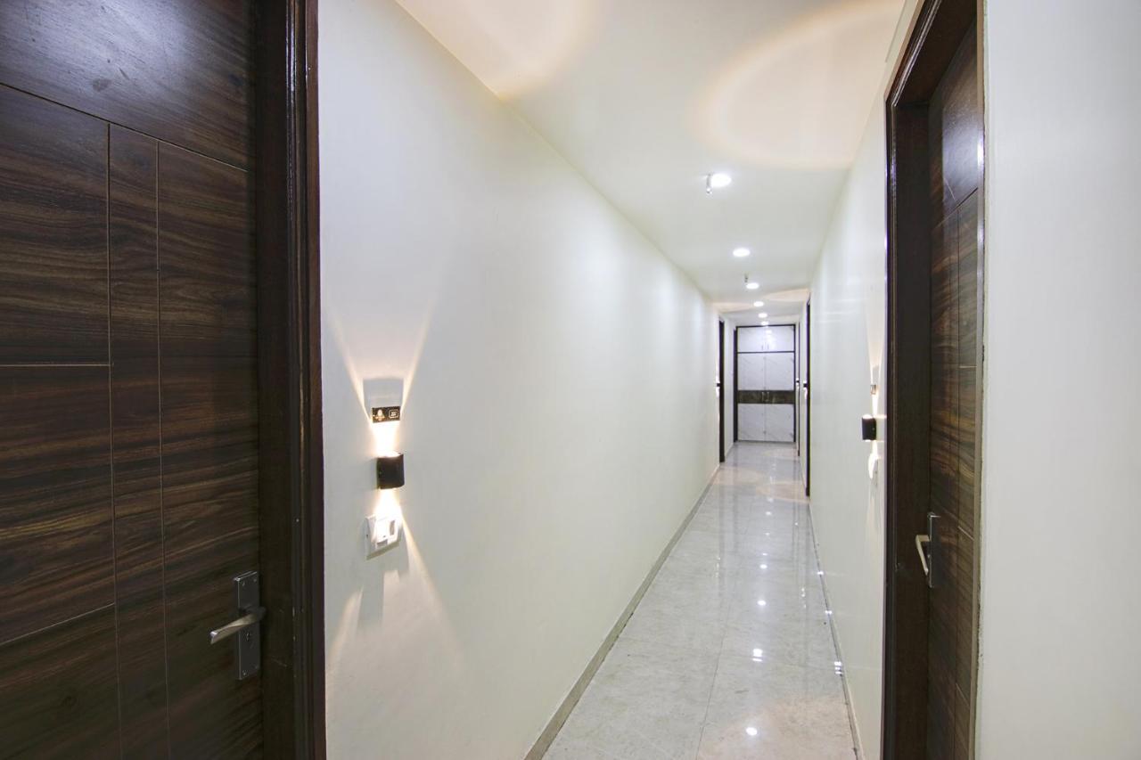 Hotel Fabexpress Waypoint New Delhi